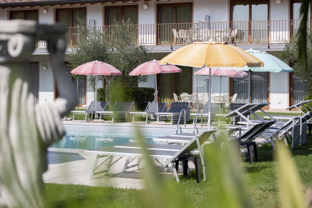 Residence Molino - Holiday Apartments Manerba del Garda Exterior photo