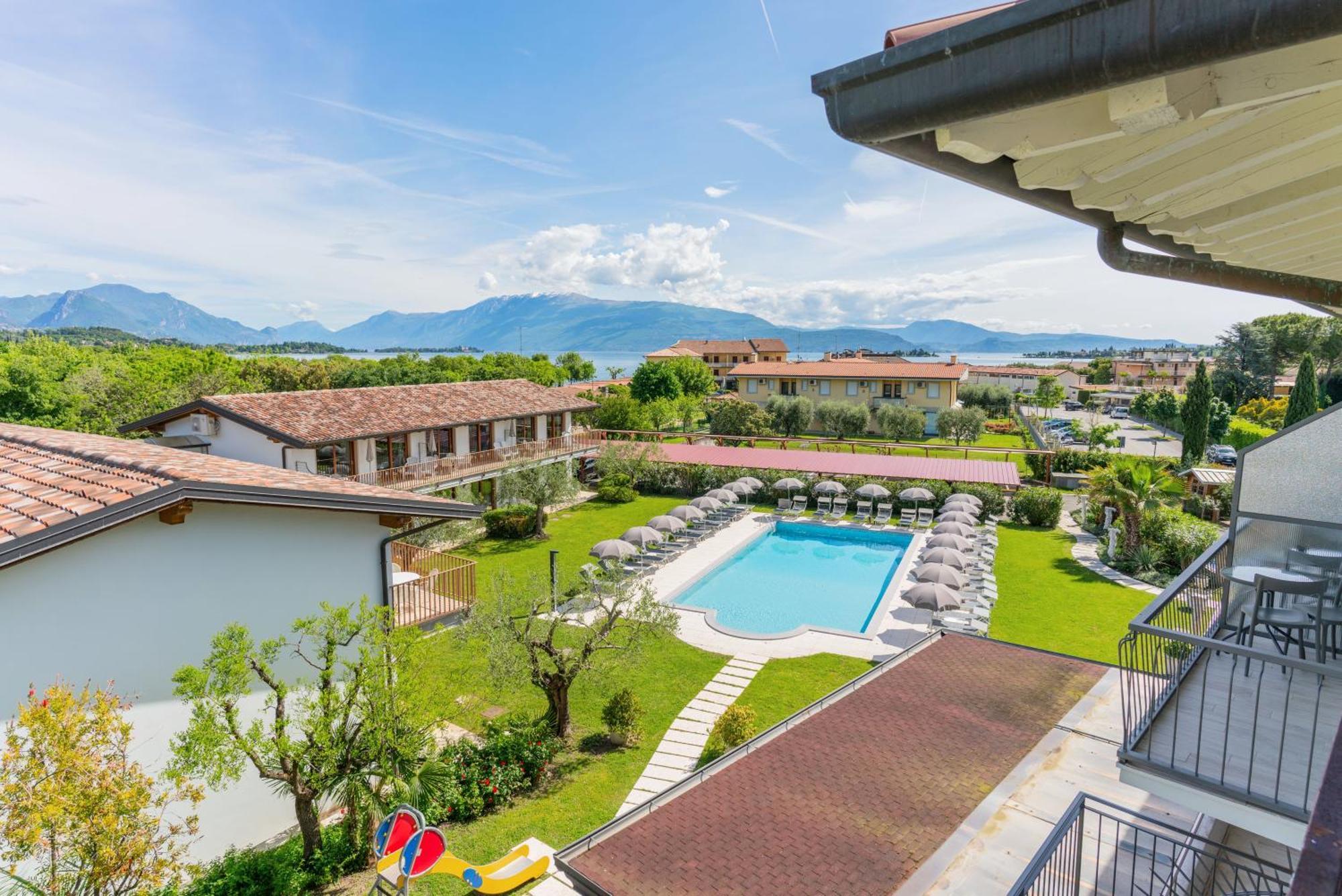 Residence Molino - Holiday Apartments Manerba del Garda Exterior photo