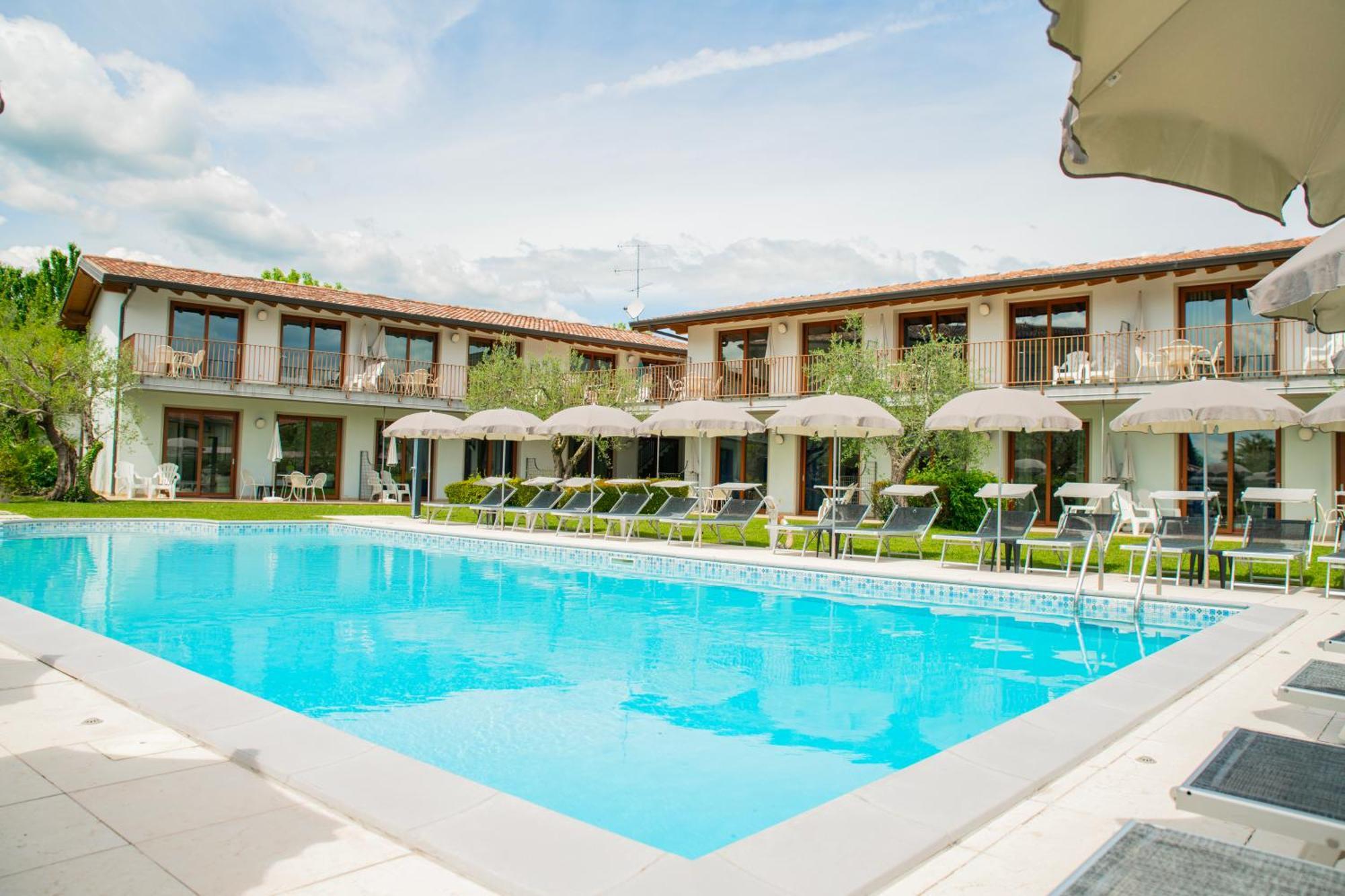 Residence Molino - Holiday Apartments Manerba del Garda Exterior photo